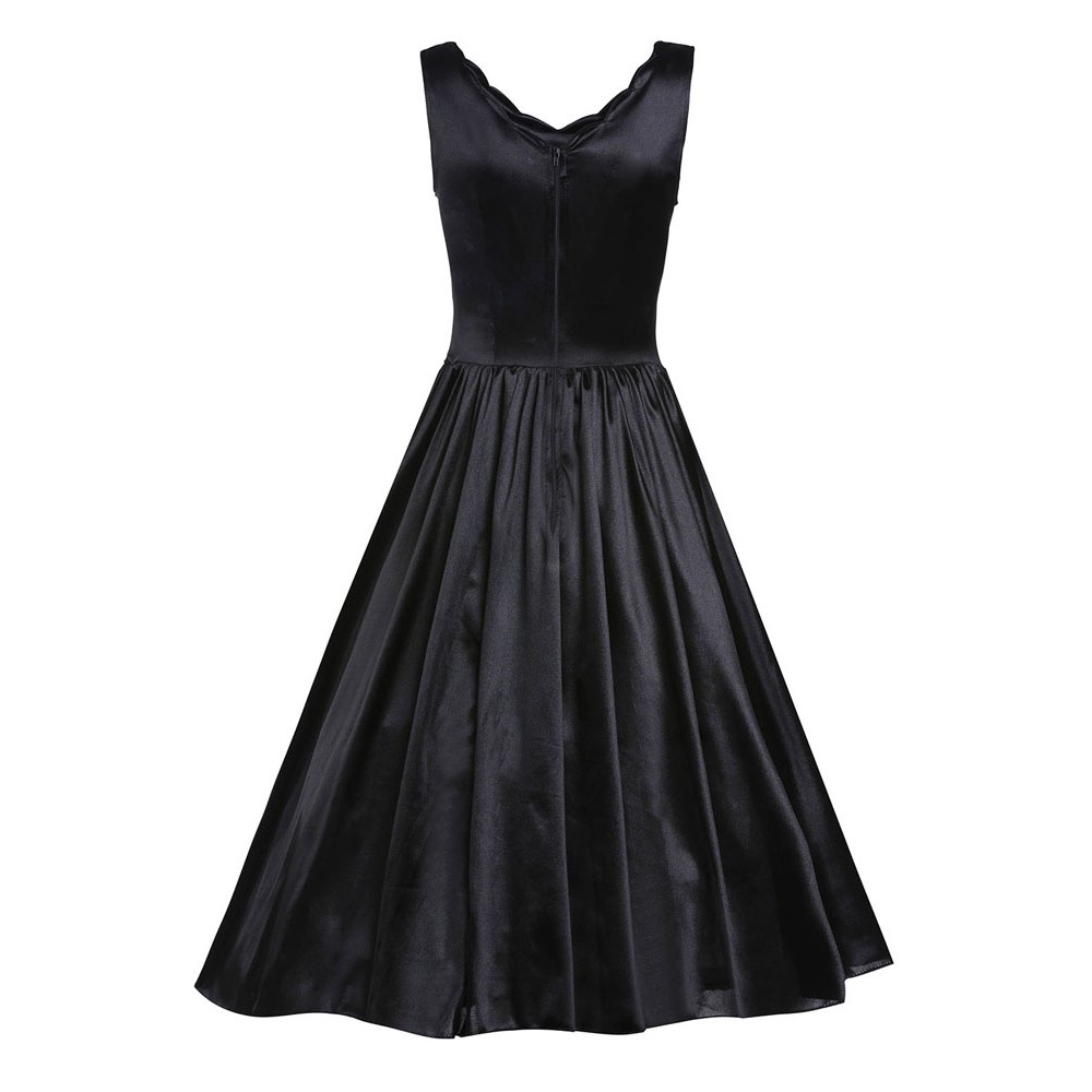 Black Scallop Cinched Lady like Dress